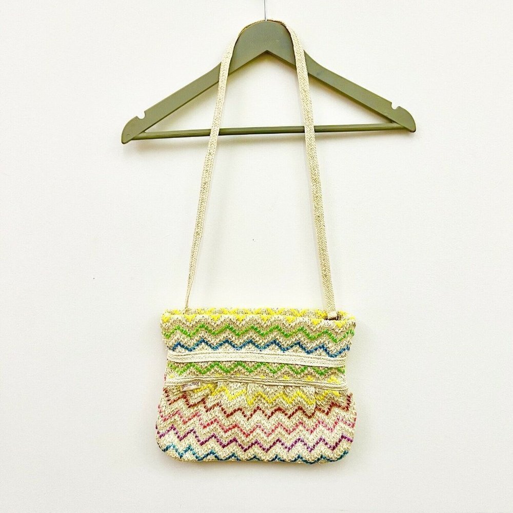 Vtg Bob & Alice Woven Macrame Multicolored Chevron Print Medium Shoulder Bag